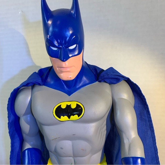 Batman 1988 DC Comics Action Figure Black Gray Yellow & Blue 15 inches tall - Picture 2 of 16